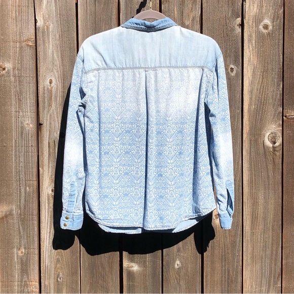 Life In Progress button down shirt size small - Picture 11 of 14